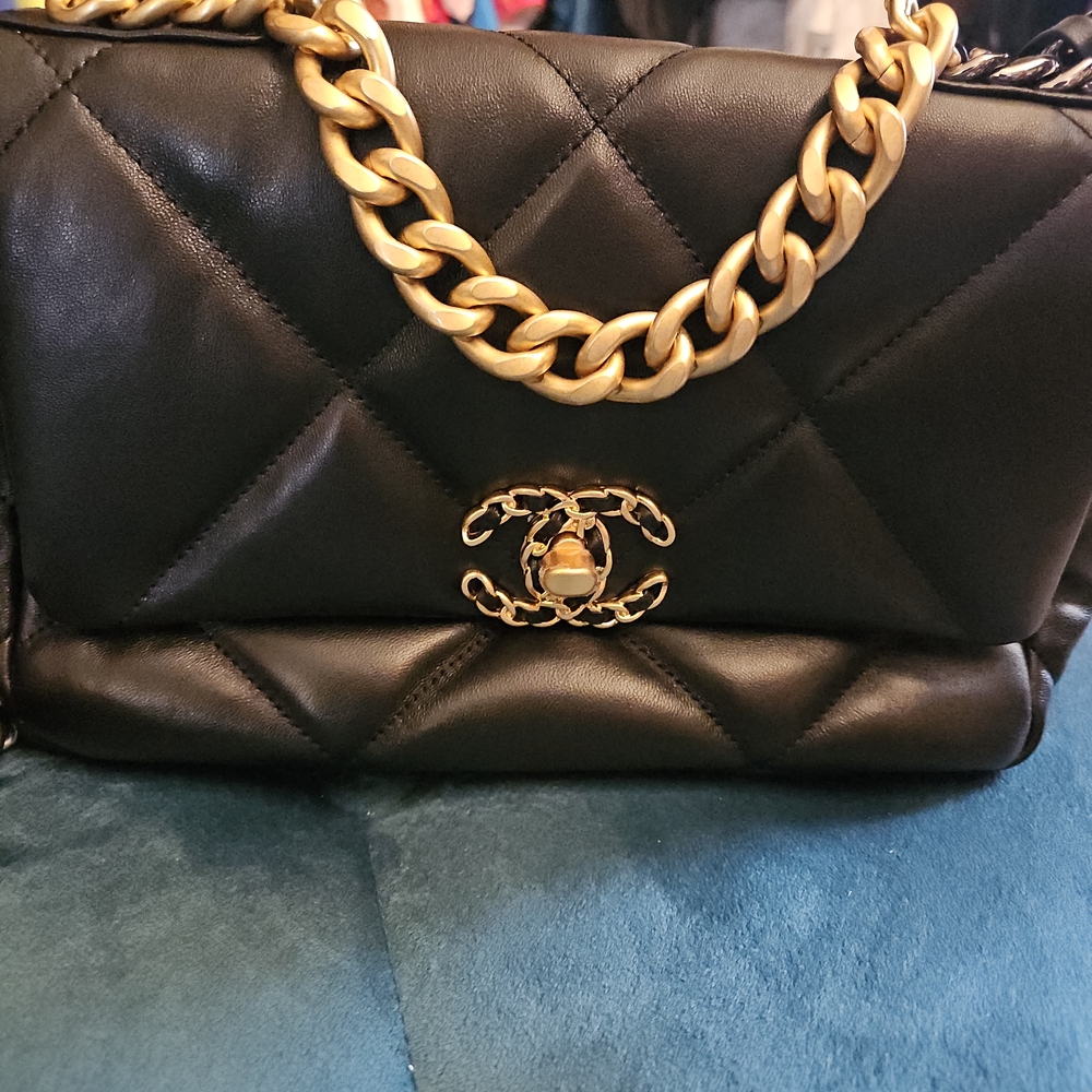 CHANEL Black and Gold Quilted Leather Shoulder Bag